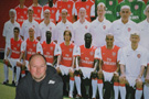 mužstvo Arsenalu s Tomášem Rosickým a rejža ve fanshopu na Arsenalu/březen 07/